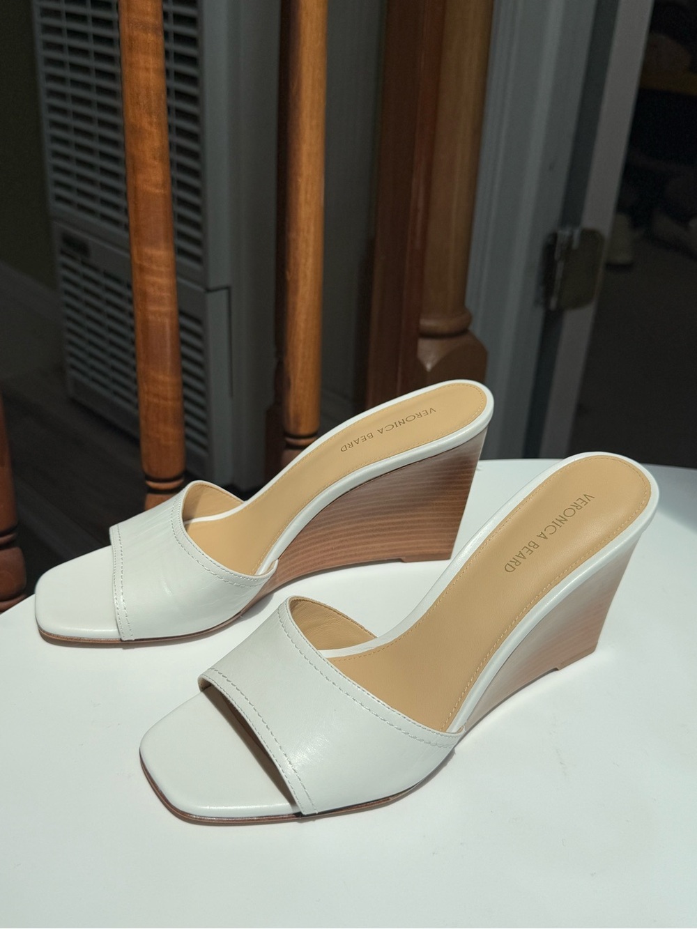 Veronica Beard Ellen Cream White Leather Wedge Slide Sandals size 7M women H41N4